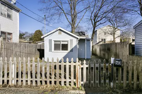 53 Botsford Ave, Milford, CT 06460
