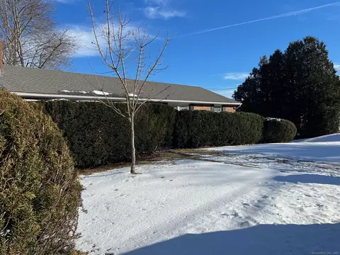 280 Circle Dr, Torrington, CT 06790
