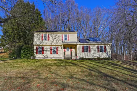 98 Mcintosh Dr, Bristol, CT 06010