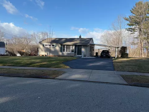 476 Wadsworth St, Middletown, CT 06457