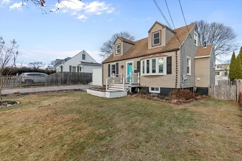 206 Robert Treat Pkwy, Milford, CT 06460