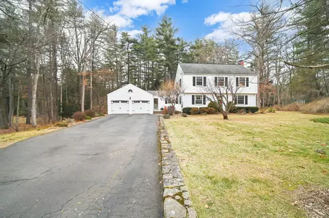 48 Wheeler Rd, Simsbury, CT 06070