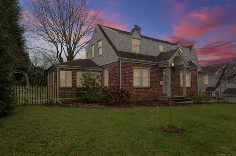 112 Winfield St, Norwalk, CT 06855