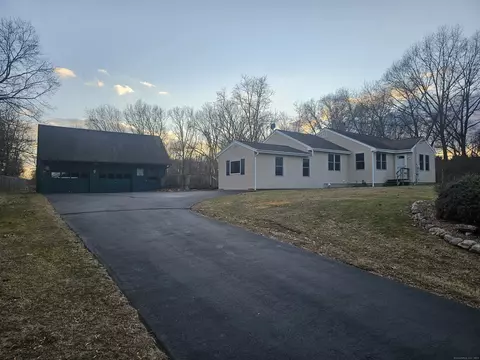 198 Peake Brook Rd, Woodstock, CT 06281