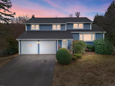 73 Little Brook Dr, Newington, CT 06111