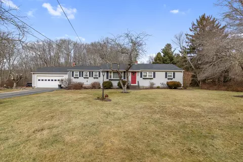 600 Long Hill Rd, Guilford, CT 06437