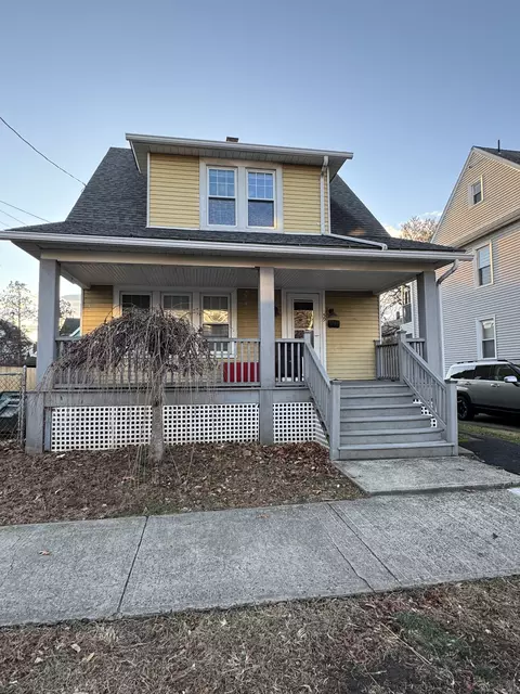 59 Bennett St, Bridgeport, CT 06605