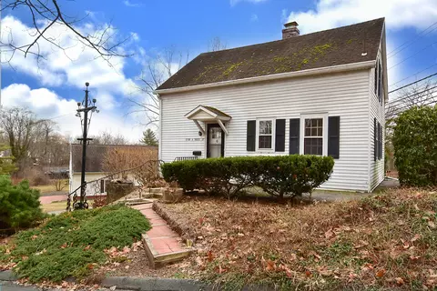 6 Cross St, Berlin, CT 06023