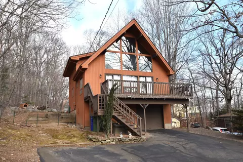 18 Clark Hill Rd, East Hampton, CT 06424
