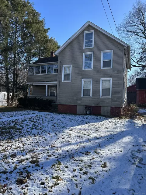 30 Summer St, Manchester, CT 06040