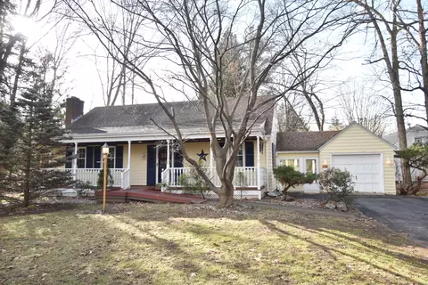 114 Rosemary Ln, Bristol, CT 06010