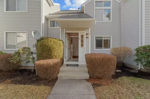 3 Daisy Dr #B, Seymour, CT 06483