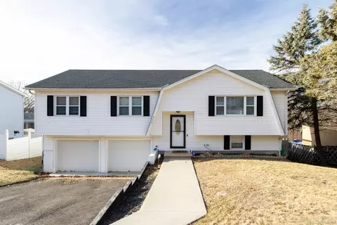 273 Fieldwood Rd, Waterbury, CT 06704