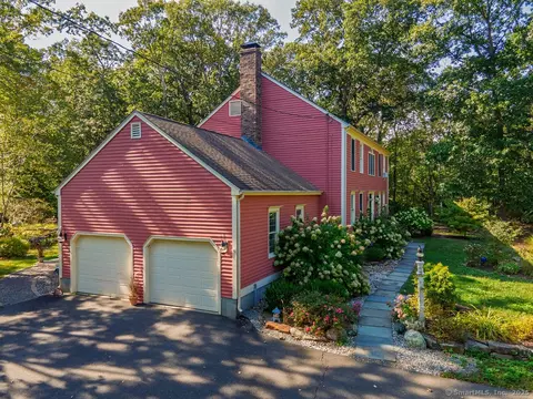1498 Little Meadow Rd, Guilford, CT 06437