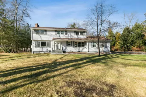 354 Hoyt St, Darien, CT 06820