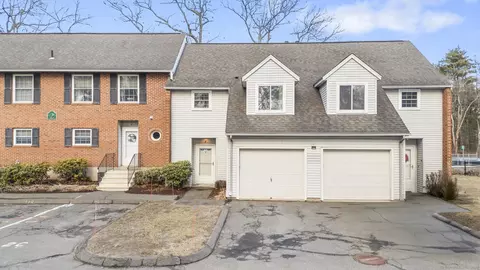 190 Tomlinson Ave #2B, Plainville, CT 06062