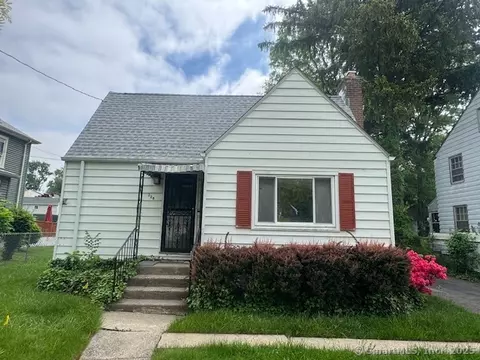 338 Lyme St, Hartford, CT 06112