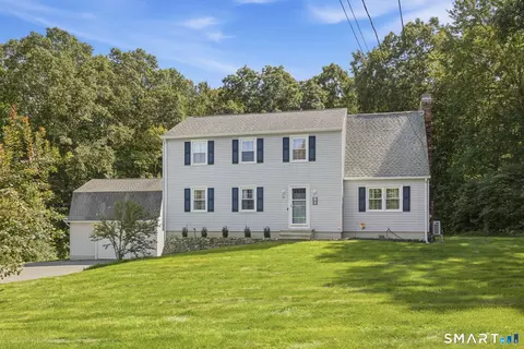 51 Williams Rd, Oakdale, CT 06370