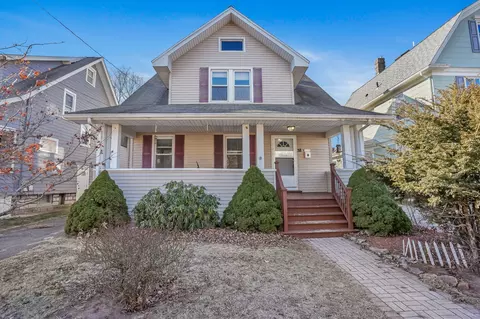 38 Washington Manor Ave, West Haven, CT 06516
