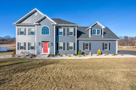 936 Totoket Rd, Northford, CT 06472