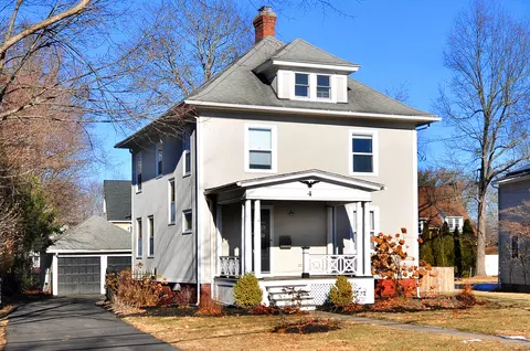 4 Park Ave, Windsor, CT 06095