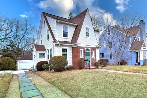 206 Lakeview Ter, New Haven, CT 06515