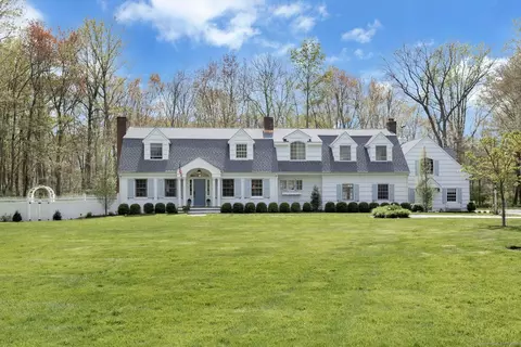 16 Stonewall Ln, Darien, CT 06820