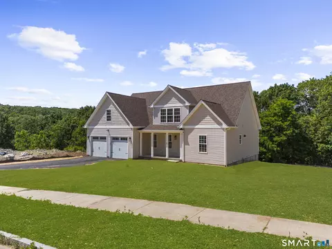 95 Rock Ridge Rd, Manchester, CT 06040