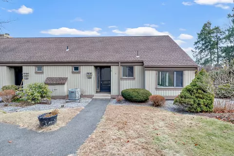 308 Heritage Vlg #B, Southbury, CT 06488