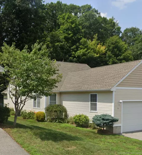 10 Commonway Dr #10, Brooklyn, CT 06234