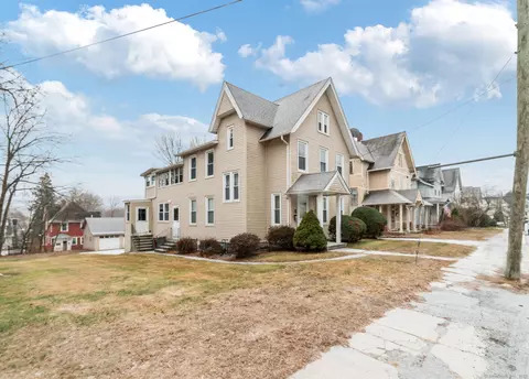 64 Highland Ave, Naugatuck, CT 06770
