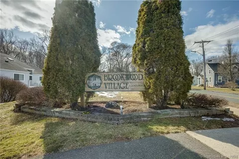 37 Brookwood Dr #B, Rocky Hill, CT 06067