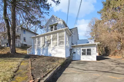 48 Aurora St, Waterbury, CT 06708
