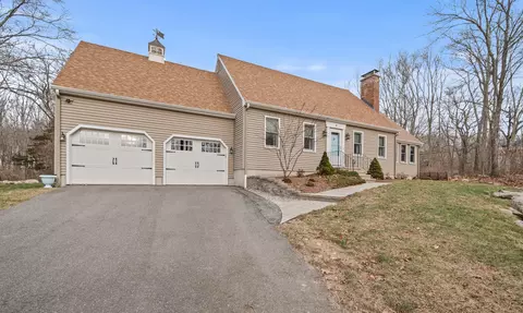 4 Settlement Rd, Hebron, CT 06231