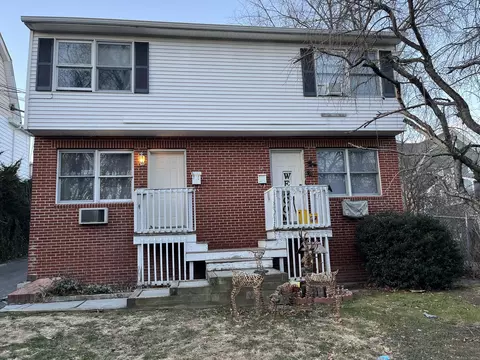 12 Rutland St, Waterbury, CT 06708