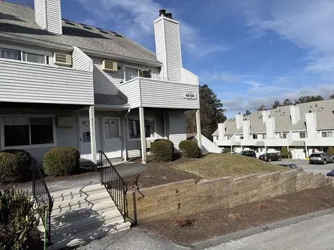 187 Lovers Ln #60, Torrington, CT 06790