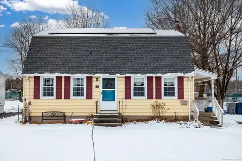 155 Tomlinson Ave, Plainville, CT 06062