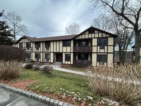 125 Warner Hill Rd #43, Stratford, CT 06614
