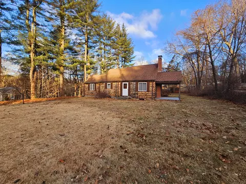 578 Country Club Rd, Avon, CT 06001