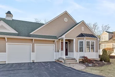 22 Lantern Ln #22, Vernon, CT 06066