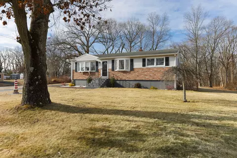 465 Silver Sands Rd, East Haven, CT 06512