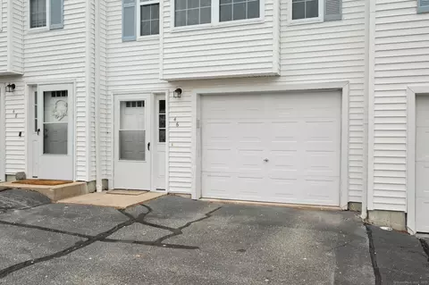 46 Thames Height Ln #46, Groton, CT 06340
