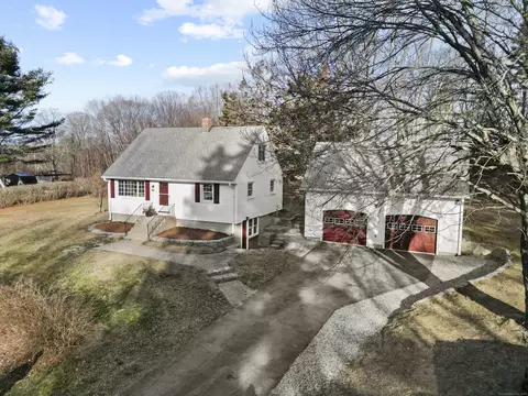 29 Abby Dr, Hebron, CT 06248
