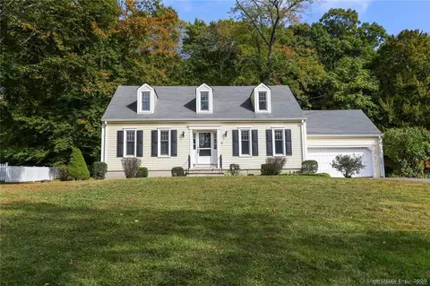 41 Country Club Rd, Darien, CT 06820
