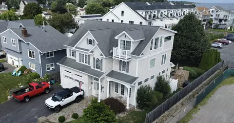 48 2nd Ave, Stratford, CT 06615