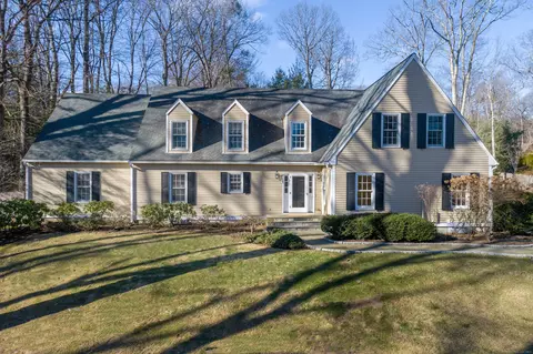 35 Oakengates, Avon, CT 06001
