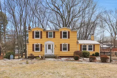 1136 Peck Ln, Cheshire, CT 06410
