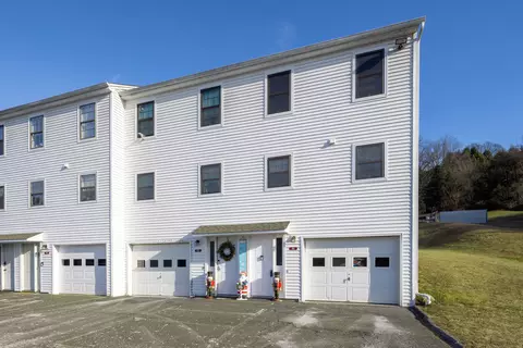 81 Aspetuck Vlg #81, New Milford, CT 06776