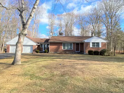 18 Lake Dr, Harwinton, CT 06791