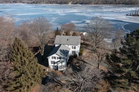 139 Kirtland St, Deep River, CT 06417